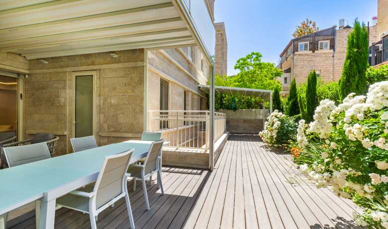 Luxury Garden Apartment in Baka